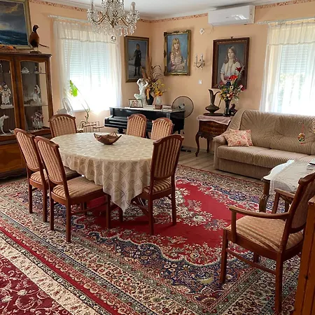 Karoly Vendeghaz 게스트하우스 3*